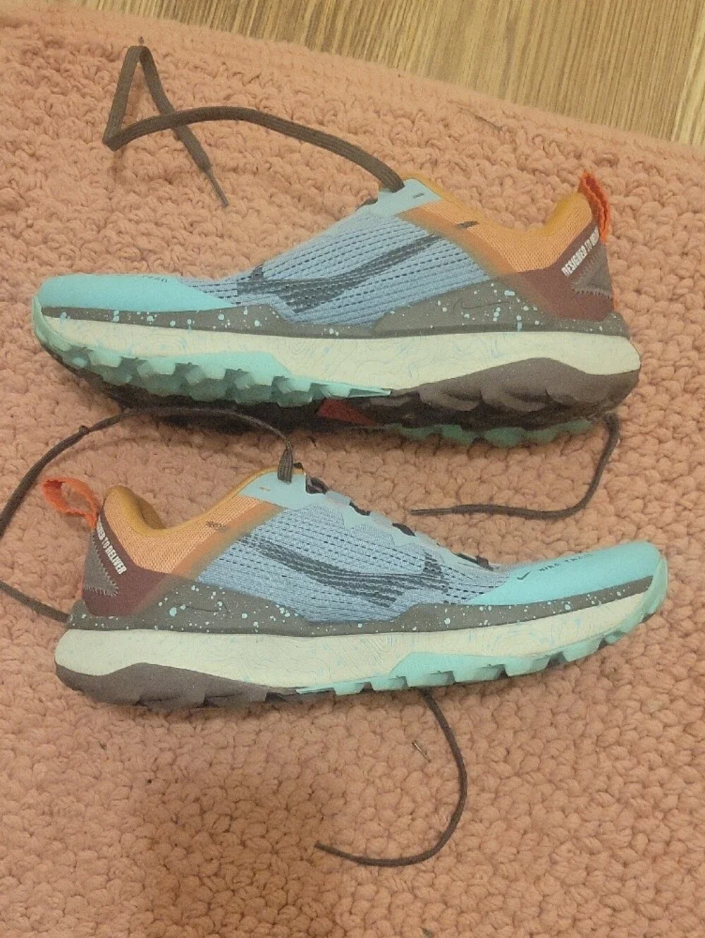 EUC Nike Women's Wild Horse Aquamarine and Trail Running Shoes